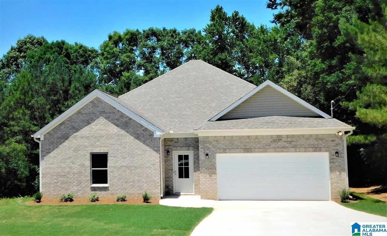 Sold 163 Farm Drive, Jasper, AL 35504 3 Beds / 2 Full Baths