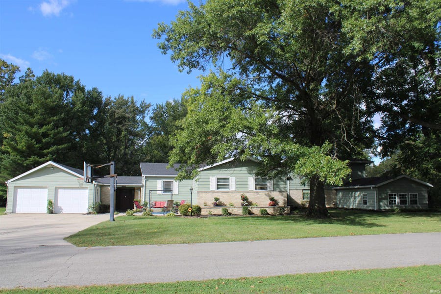 Anderson, IN Office & Realtors Carpenter Realtors, Inc.