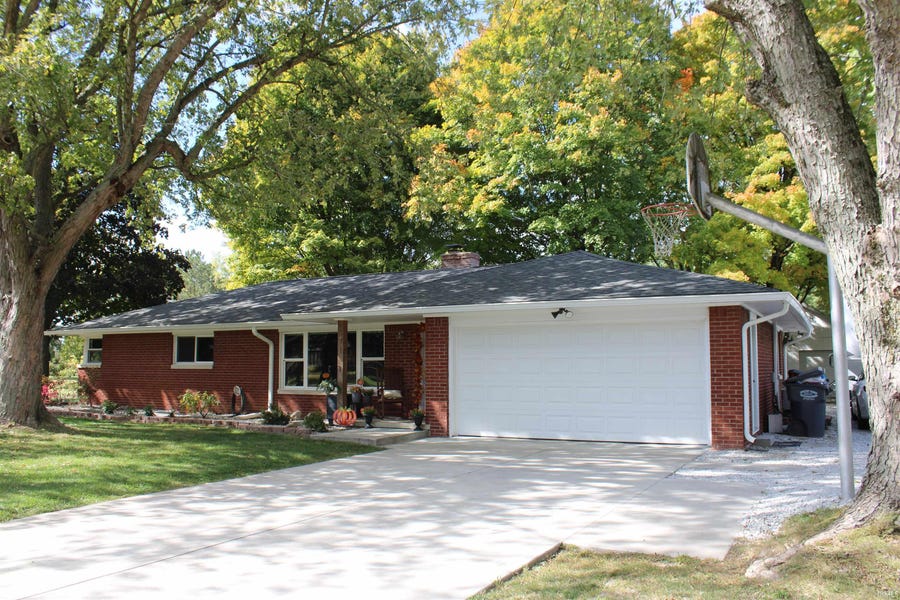 Anderson, IN Office & Realtors Carpenter Realtors, Inc.