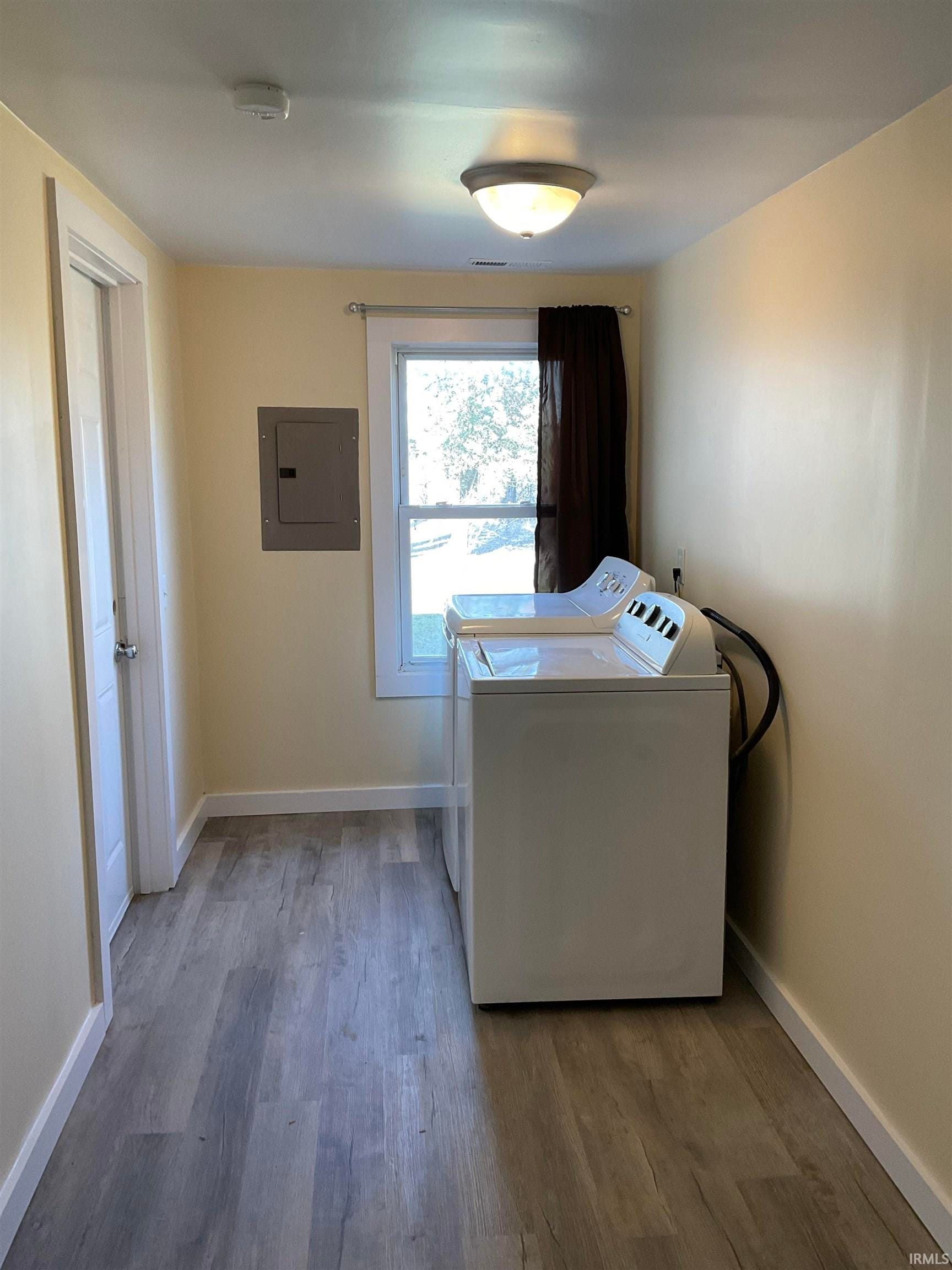 For Lease 625 E Gump Road, Fort Wayne, IN 46845 2 Beds / 1 Full Bath